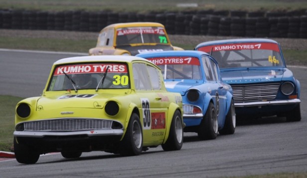 422_R13_Ford_Anglia_Lavender.jpg